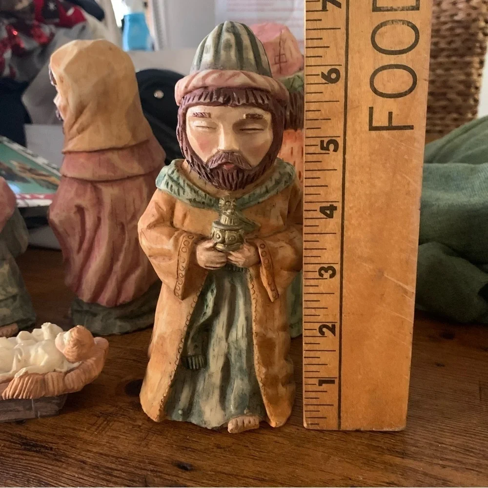 World Market Carved Faux Wood Folk Art Nativity Scene Figures Shelf Sitters 6Pc